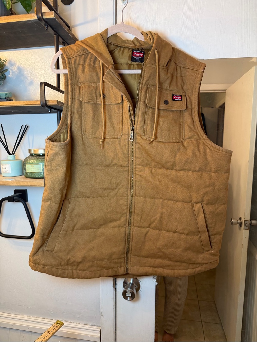 Wrangler Quilted Hooded Work Vest in Tan